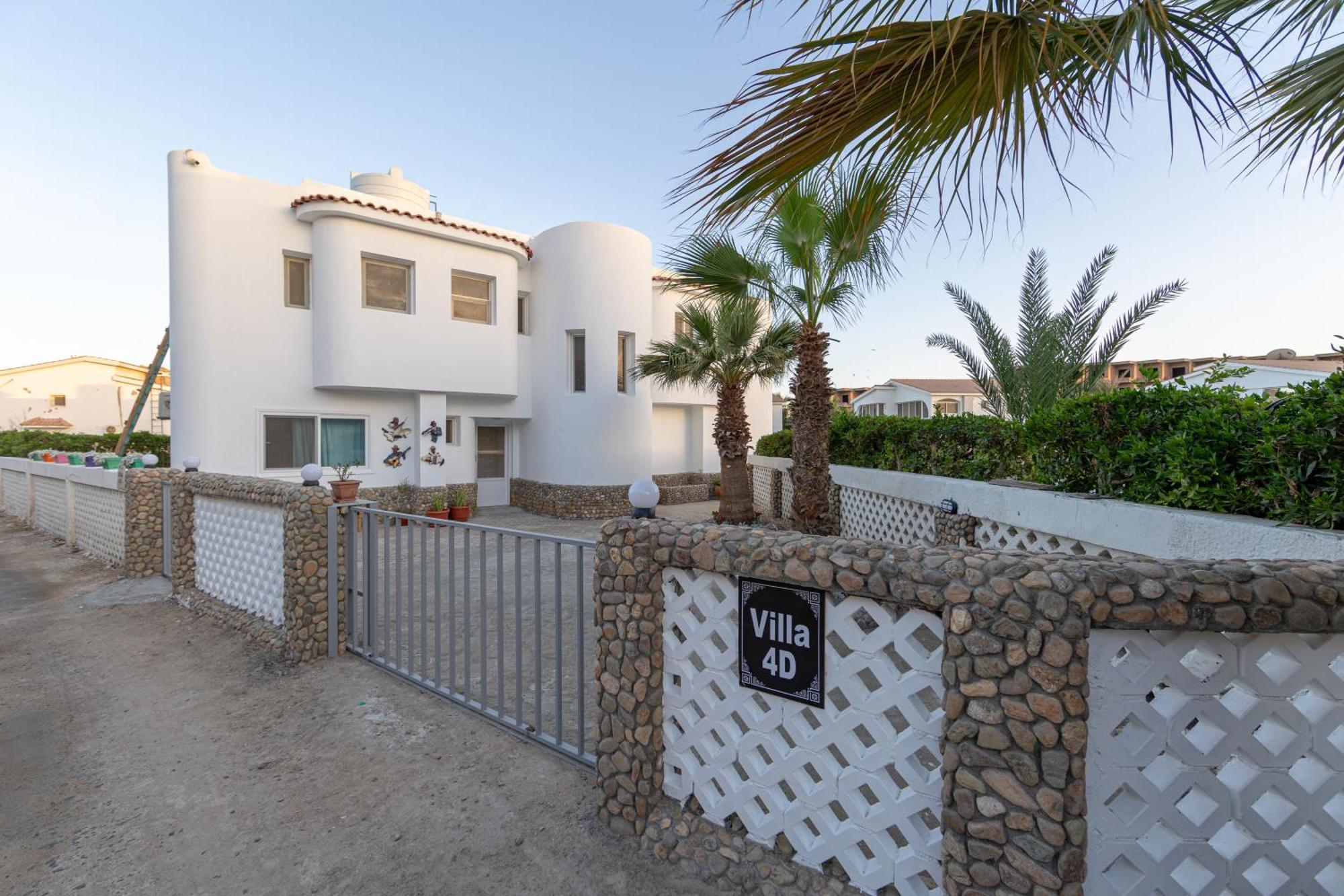 הורגהדה Aden Beach - Sea View Room With Beach Access In Villa מראה חיצוני תמונה