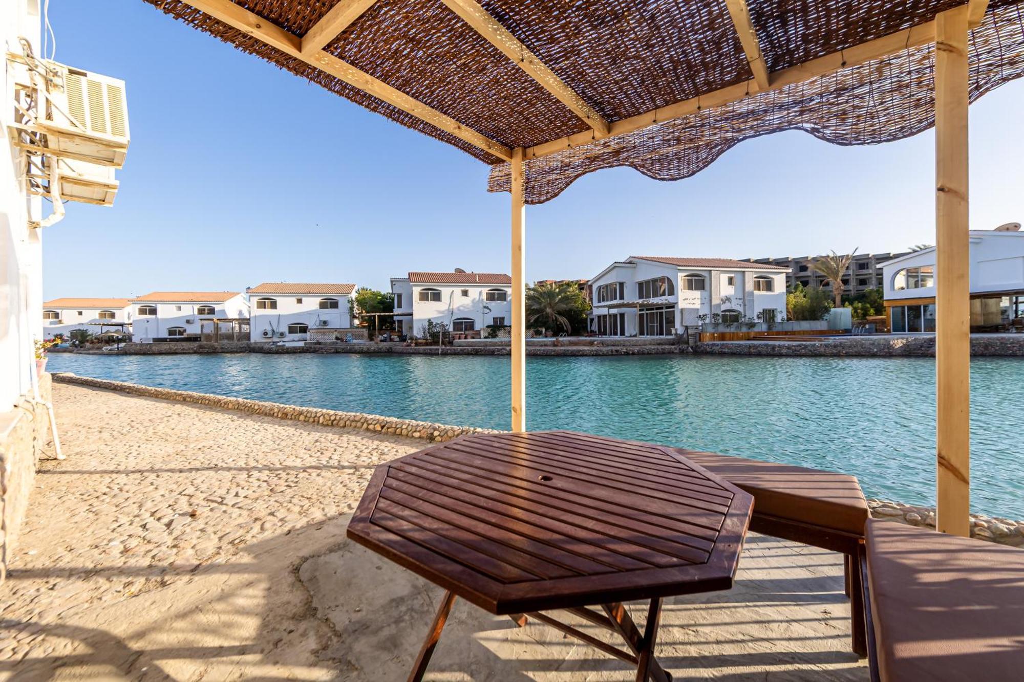 הורגהדה Aden Beach - Sea View Room With Beach Access In Villa מראה חיצוני תמונה